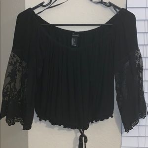 Flow sleeve crop top